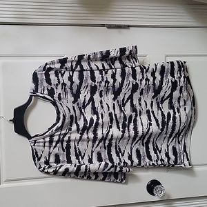 Black and white tunic